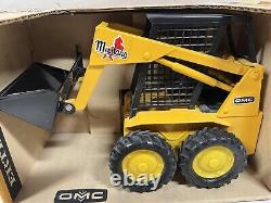 1/16 Vintage OMC Owatonna Skid Steer Mustang Loader DieCast New in Box by ERTL