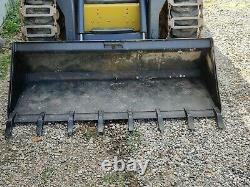 2004 New Holland LS 190 Skid Steer