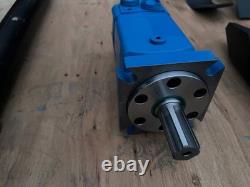 Agrotk Cycloid Hydraulic Motor Fits ECSSCT72 Skid Steer Trencher Attachment Blue