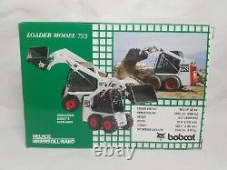 Bobcat 753 Green Skid Steer Loader Wan Ho Diecast 125 Scale Model Toy NIB