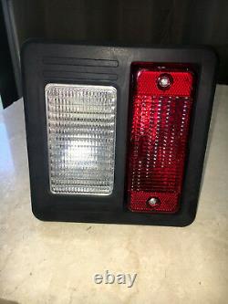 Bobcat Skid Steer Track Loader Tail Light Set Pair Rear Lamps Door 6670284