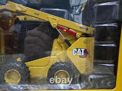 Cat 272D3 Skid Steer Loader With Tools 116 Scale Diecast Masters DM 85629 New