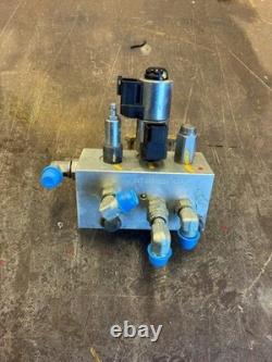 Caterpillar Hydraulic Quick Coupler Kit 272D Skid Steer 259D 289D 299d3