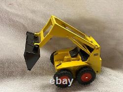 Custom 1/16 CASE skid steer loader / farm tractor related