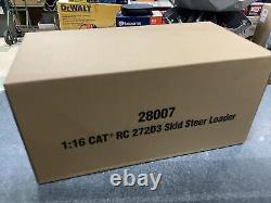DieCast Masters 28007 116 Caterpillar 272D3 Skid Steer Loader RC Diecast Model