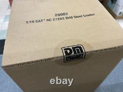 DieCast Masters 28007 116 Caterpillar 272D3 Skid Steer Loader RC Diecast Model