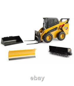 Diecast Masters CAT 272D3 1/16 Skid Steer Manufacturers #85629 New Mint ERTL
