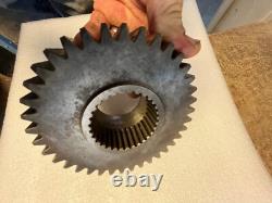 Gear fits LS180 LX865 LX885 skid steer, NEW, OEM 9840677 89840677 New Holland