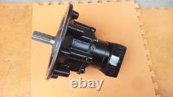 John Deere AT364115 Hydraulic Motor Skid Steer 320D 320E 320G 324G 324E OEM NEW