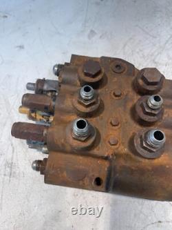 New Holland L565 Skid Steer Loader Hydraulic Control Valve 34673-2C