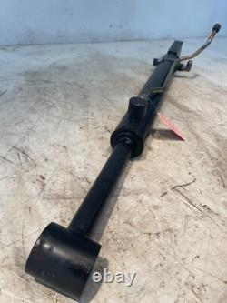 New Holland L565 Skid Steer Loader Lift Cylinder