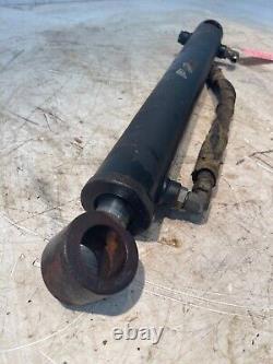 New Holland L565 Skid Steer Loader Tilt Cylinder