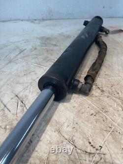 New Holland L565 Skid Steer Loader Tilt Cylinder