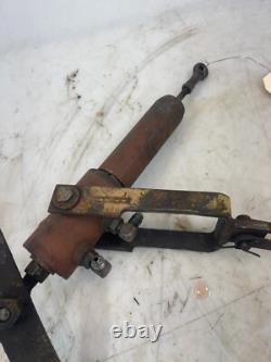 New Holland L775 Skid Steer Loader Steering Cylinder Brackets & Linkage