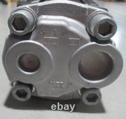 OEM Takeuchi 19020-19500 Hydrualic Gear Pump For TL140 Skid Steer 1902019500 NEW