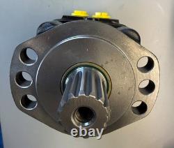 Skid Steer Kit, F2160 14 spline Hydraulic Motor with Cross Port Relief Valve