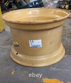 WHEEL FOR LX985 SKID STEER NEW HOLLAND. Part # 86537317. NEW FREE SHIPPING