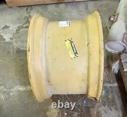 WHEEL FOR LX985 SKID STEER NEW HOLLAND. Part # 86537317. NEW FREE SHIPPING