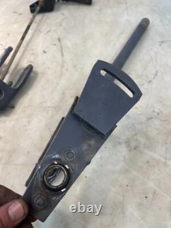 2001 Chargeuse compacte New Holland LS150 à joystick droit