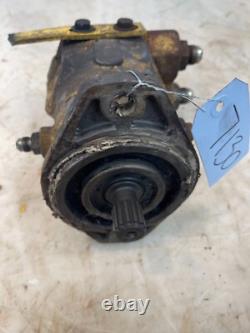 2001 Chargeuse compacte New Holland LS150 moteur d'entraînement droit