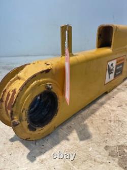 Chargeuse compacte New Holland L565 bras gauche de la flèche