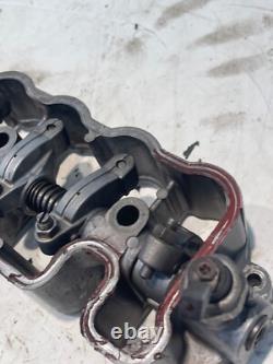Ensemble de bras oscillants de chargeuse sur pneus New Holland L565