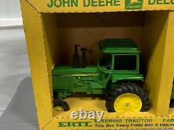 John Deere 4440 4450 Tractor Utility Shed Set W Skid Steer Wagon 116 Ertl Farm