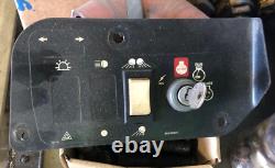 Panneau de commutation New Holland Skid Steer Lx865 Lx885 Lx985 Lx665 Lx565 Ls180