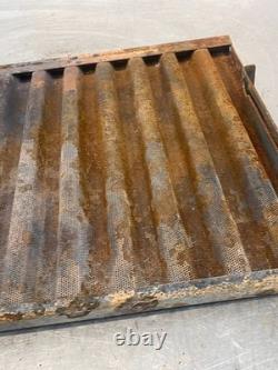 Panneau supérieur du capot du chargeur sur pneus New Holland L170